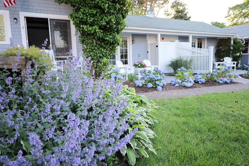 Allen Harbor Breeze Inn & Gardens in Barnstable, United States