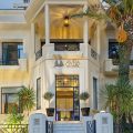 Avra City Hotel