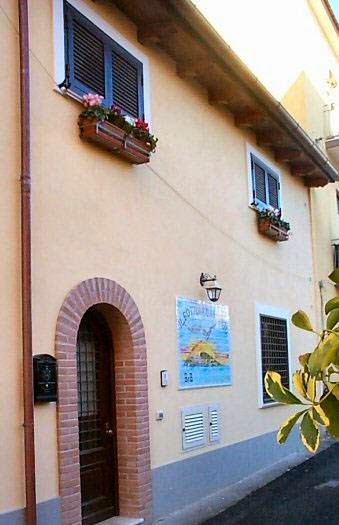 B&B Il Bottone D'Argento in Gaeta, Italy