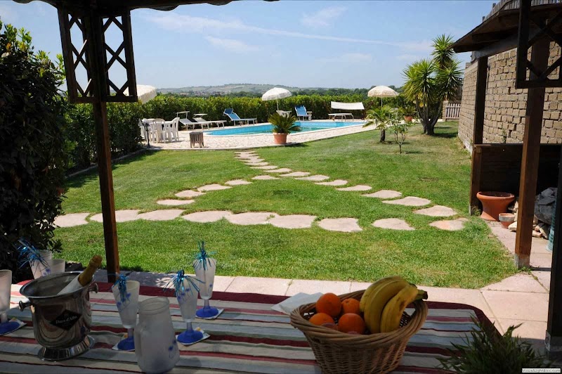 B&B Le Colline dei Ciliegi in Anguillara Sabazia, Italy