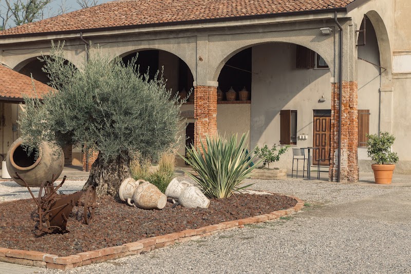 Bed & Breakfast Cascina Cortazza in Cremona, Italy