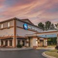 Best Western Plus Carlton Suites