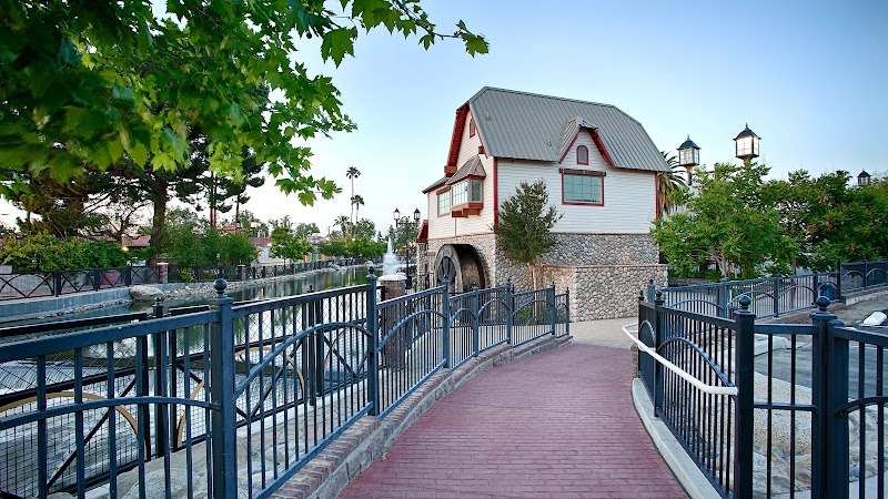 Best Western Plus Hill House in Bakersfield, United States