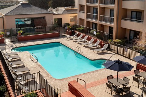 Courtyard Bakersfield in Bakersfield, United States