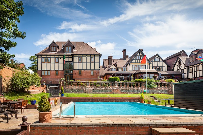 De Rougemont Manor in Brentwood, United Kingdom