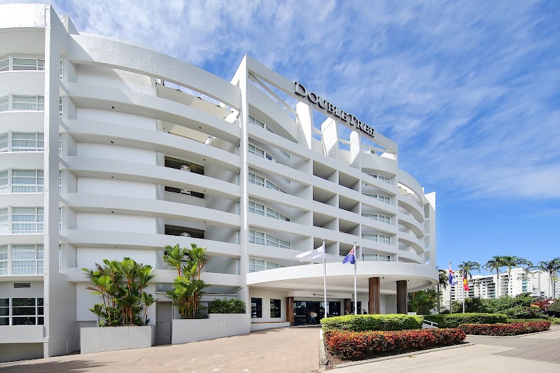 DoubleTree by Hilton Hotel Cairns in Cairns, Australia
