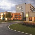 DoubleTree by Hilton Hotel Chicago – Arlington Heights