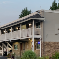 Elmwood Motel