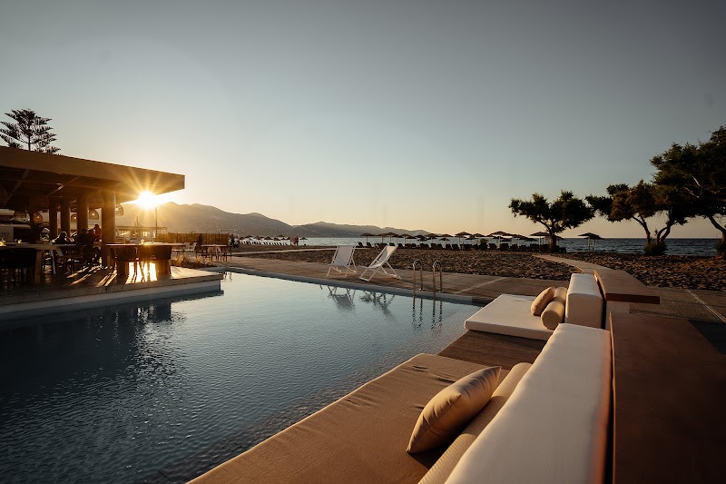 Enorme Armonia Beach in Gazi, Greece