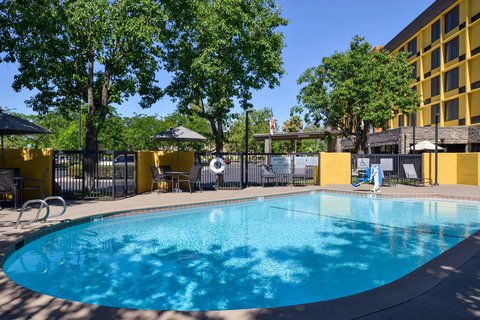 Fairfield Inn & Suites by Marriott Bakersfield Central in Bakersfield, United States