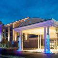Holiday Inn Express & Suites Batavia