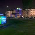 Holiday Inn Express & Suites Detroit North – Troy