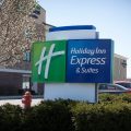Holiday Inn Express & Suites Youngstown West – Austintown