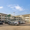 HomeTowne Studios by Red Roof Denver – Airport/Aurora