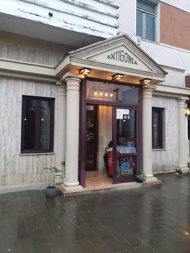 Hotel Antigone in Permet, Albania