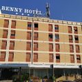Hotel Benny
