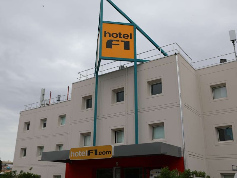 Hotel F1 Orange Centre Echangeur A7 A9 in Orange, France