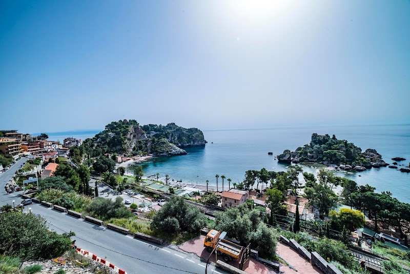 Hotel Isola Bella in Giardini, Italy