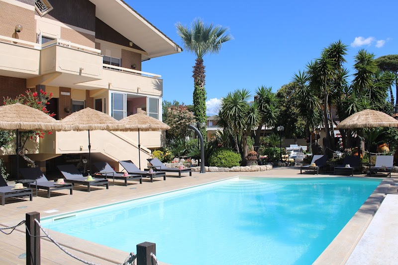 Hotel La Magnolia in Celano, Italy