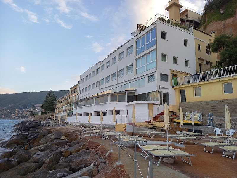 Hotel La Perla in Bordighera, Italy