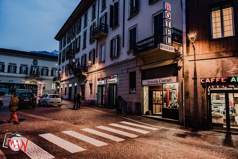 Hotel Moderno in Lecco, Italy