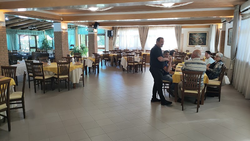 Hotel Ristorante La Rocca in Celano, Italy