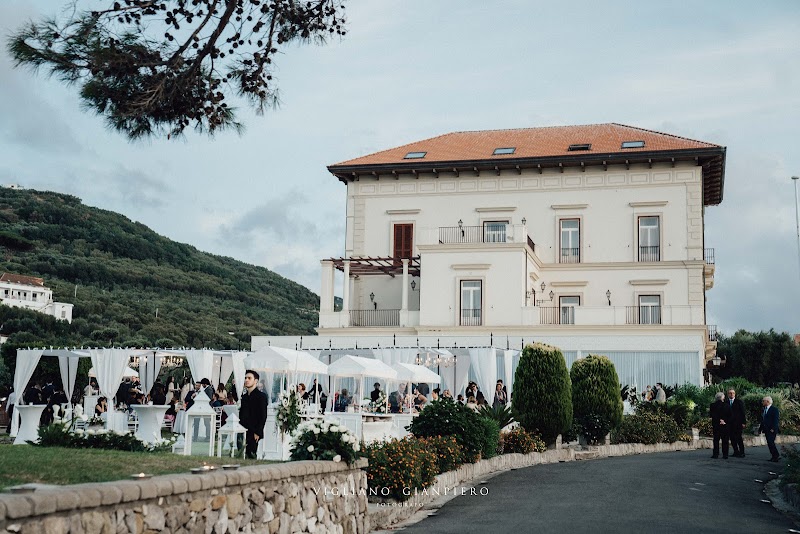 Hotel Villa Angelina in Castellammare di Stabia, Italy