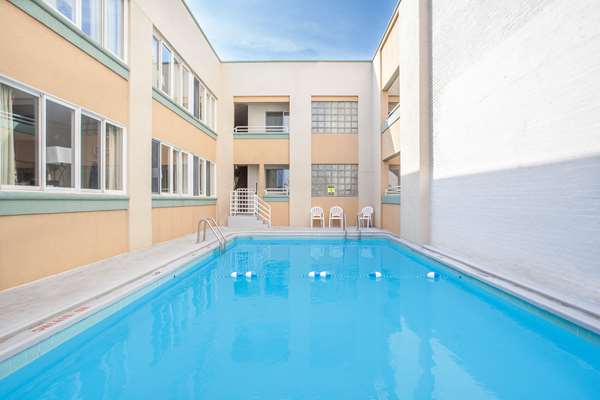 Howard Johnson by Wyndham Atlantic City in Atlantic City, United States