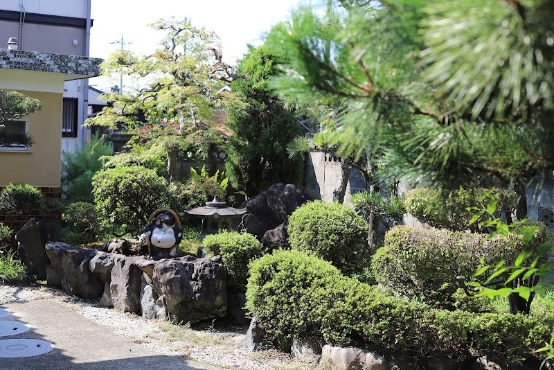 KYU KYU House in Omihachiman, Japan