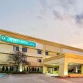 La Quinta Inn & Suites by Wyndham Baton Rouge Siegen Lane