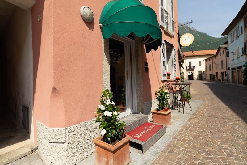 Mamma Ciccia Holiday Home & Room in Mandello del Lario, Italy