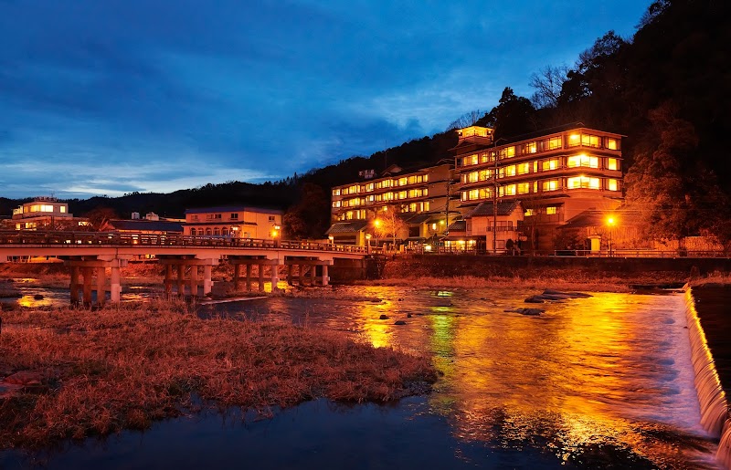 Misasa Onsen Misasa Yakushinoyu Mansuirou in Tottori, Japan