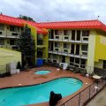 MorningGlory Inn & Suites