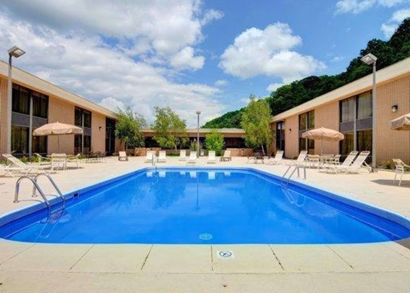 Quality Hotel and Conference Center in Bluefield, United States