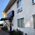 Rainbow Motel