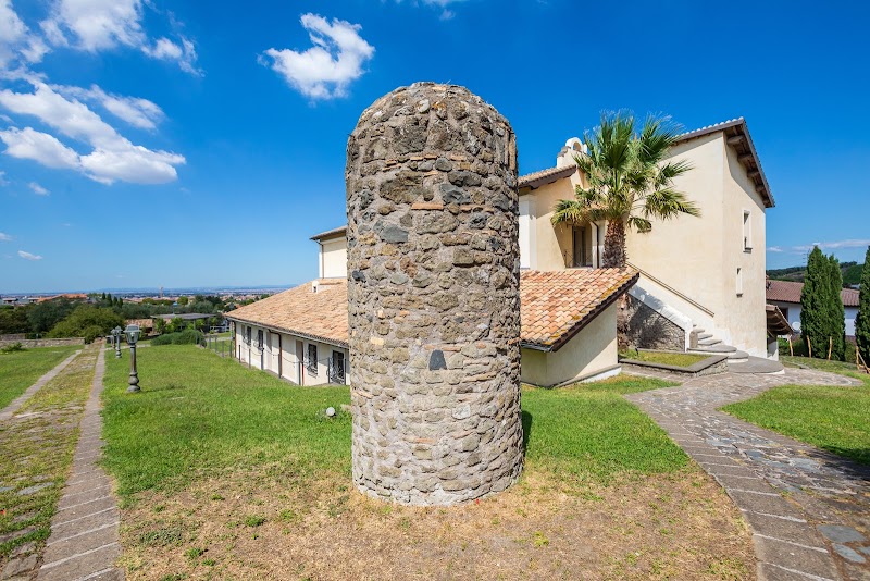 Residenza d'Epoca Pietra di Ponente in Ciampino, Italy