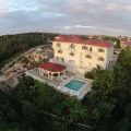 Retreat Guesthouse Luxury Suites