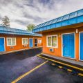 Royal Gateway Motel