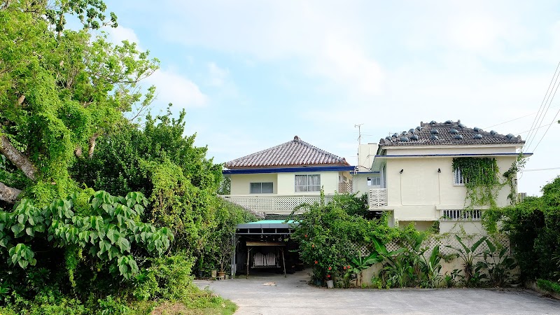 Shirahama Hotel in Nago, Japan
