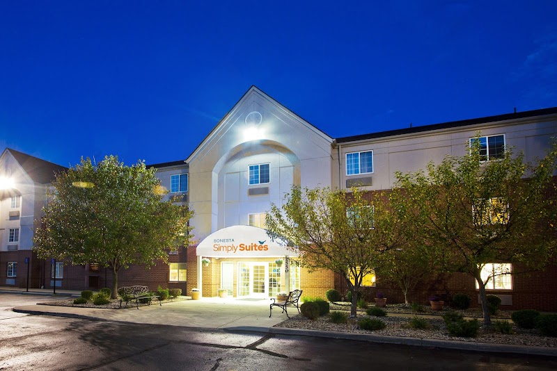 Sonesta Simply Suites Detroit Troy in Berkley, United States