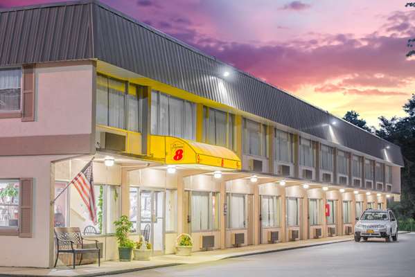 Super 8 by Wyndham Ashland in Ashland, Ashland County, United States, United States