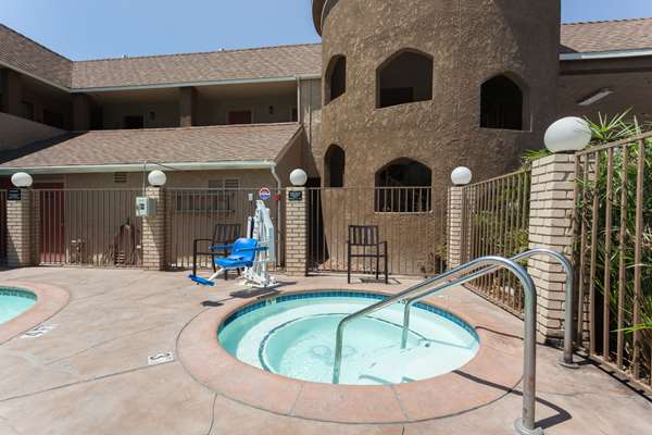 Super 8 by Wyndham Bakersfield South CA in Bakersfield, United States