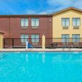 Super 8 by Wyndham Bay City