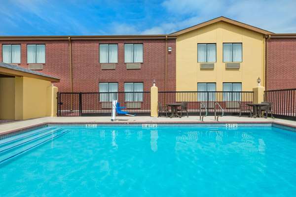 Super 8 by Wyndham Bay City in Bay City, Matagorda County, United States, United States
