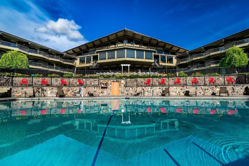The Lakeview Hotel in Bellaire, United States