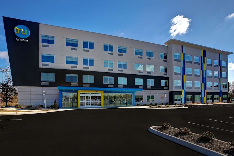 Tru by Hilton Alcoa Knoxville Airport in Alcoa, United States