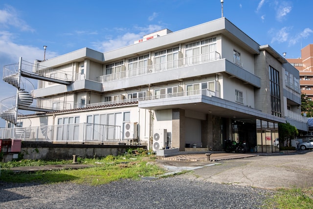 Tsuruga Tunnel Onsen Kitaguni Grand Hotel in Tsuruga, Japan