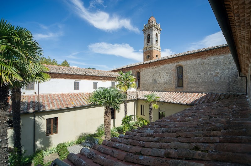 Chiostro delle Monache in Volterra, Italy
