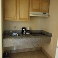 Deluxe Inn & Suites – Baytown