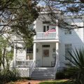 Front Street Inn